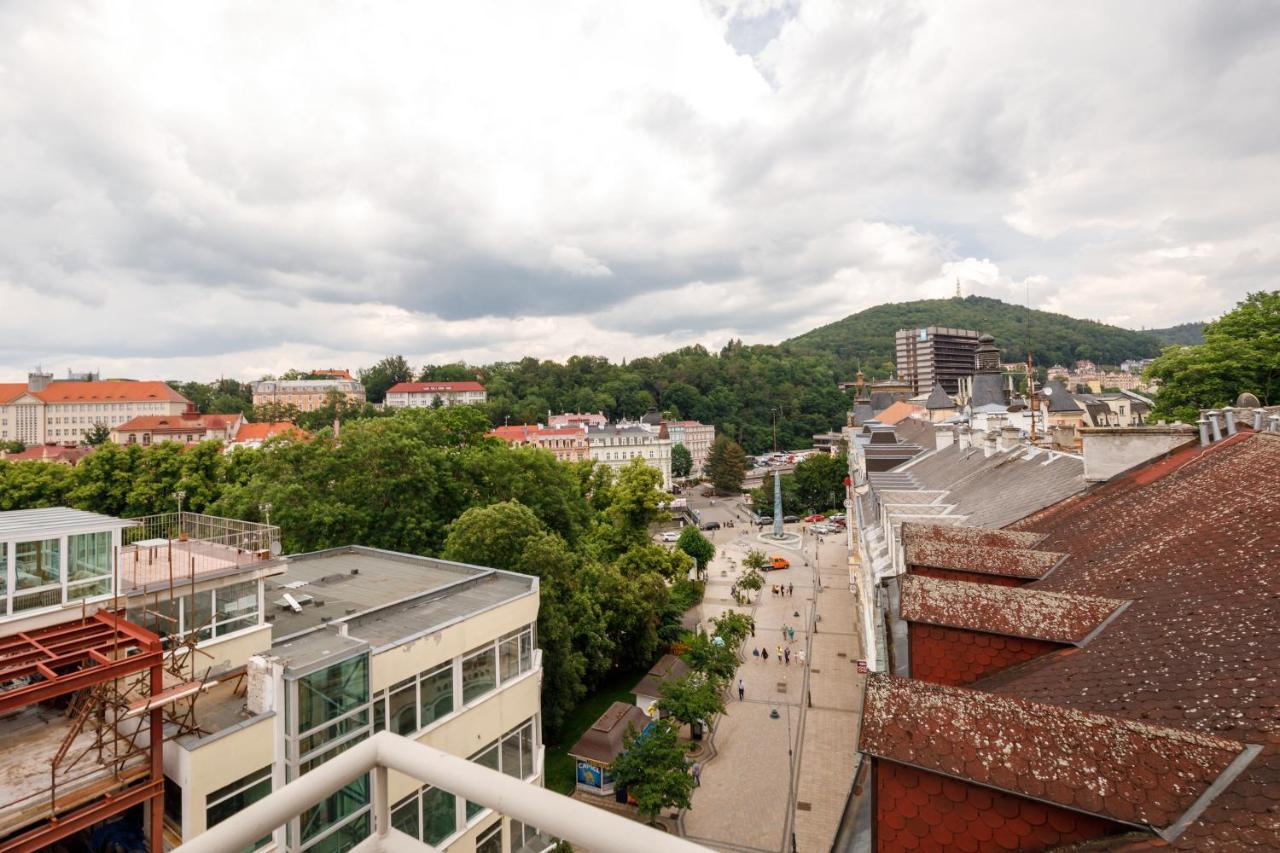 Apartments Tgm 11 Karlovy Vary Luaran gambar
