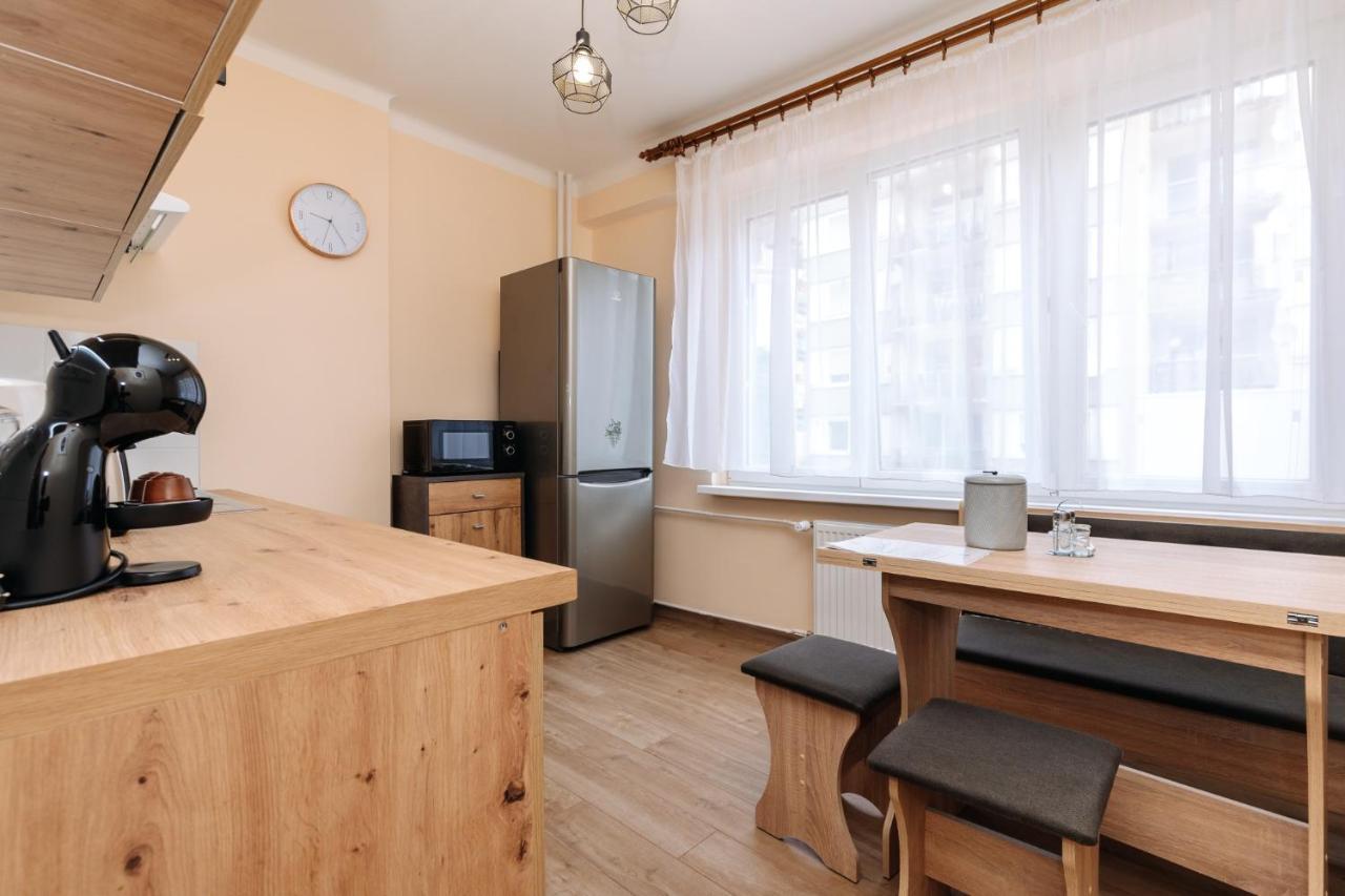 Apartments Tgm 11 Karlovy Vary Luaran gambar