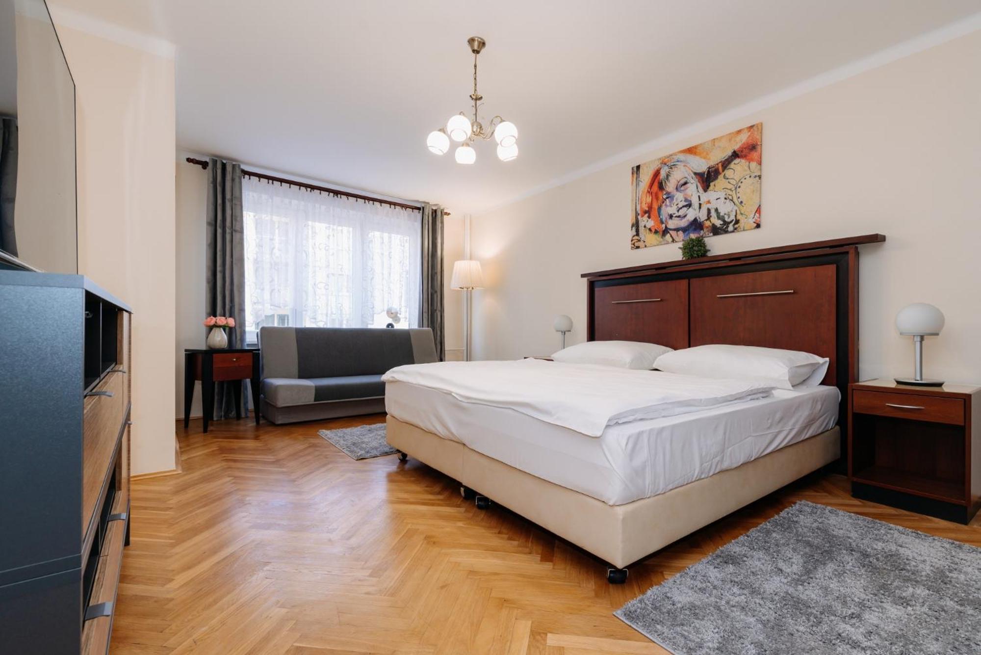 Apartments Tgm 11 Karlovy Vary Luaran gambar