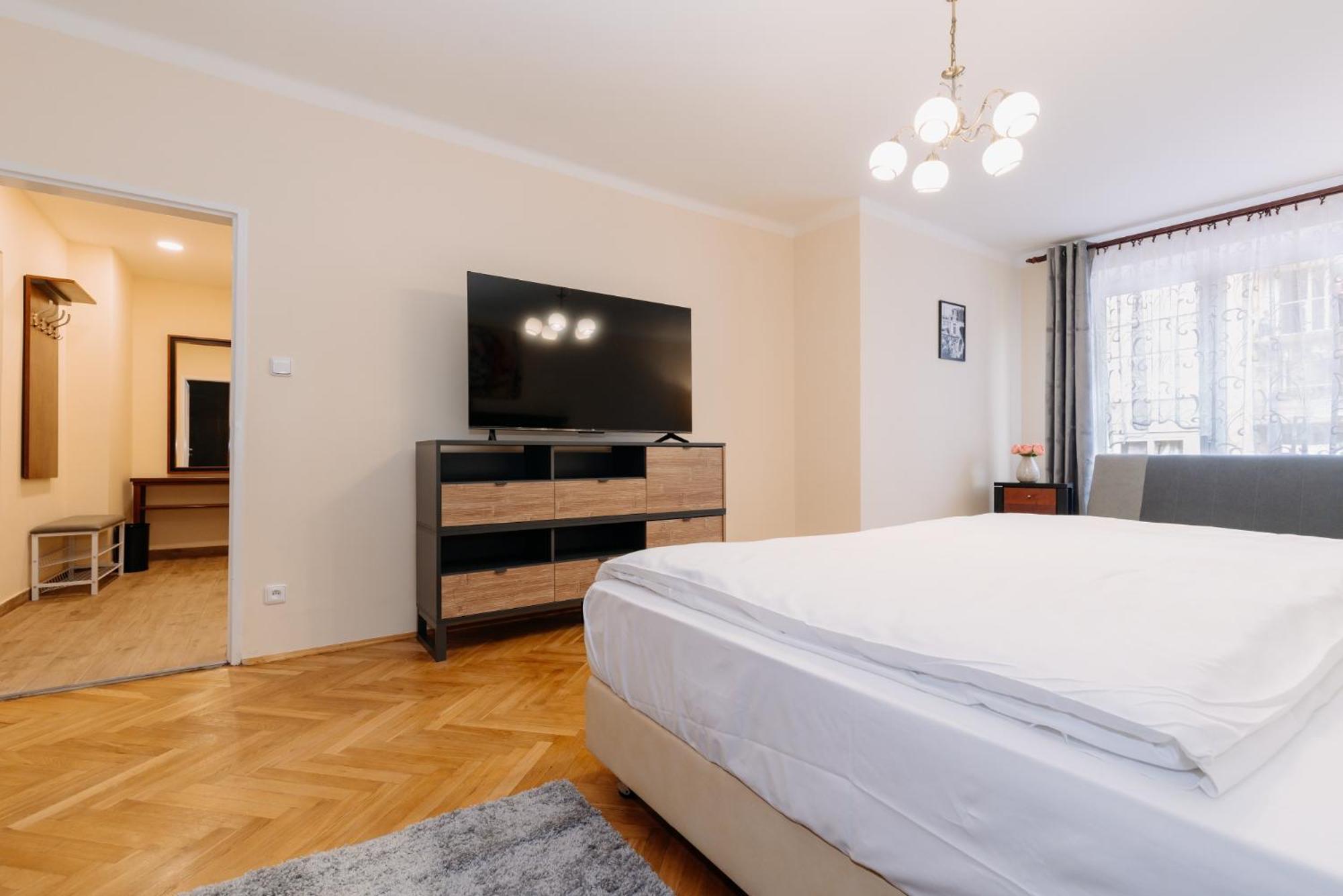 Apartments Tgm 11 Karlovy Vary Luaran gambar