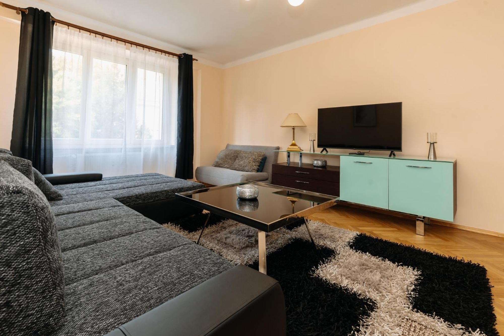 Apartments Tgm 11 Karlovy Vary Luaran gambar